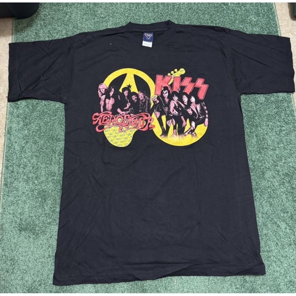 Vintage Aerosmith Kiss Tour 2003-2004 T-Shirt Size L Concert Tee 2 Sided VTG